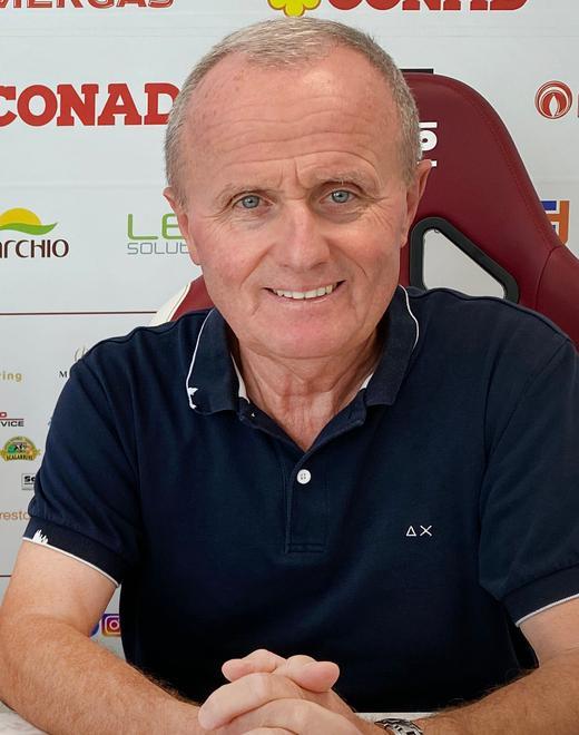 Oggi Alle 12 La Presentazione Del Nuovo Allenatore Gazzetta Di Reggio