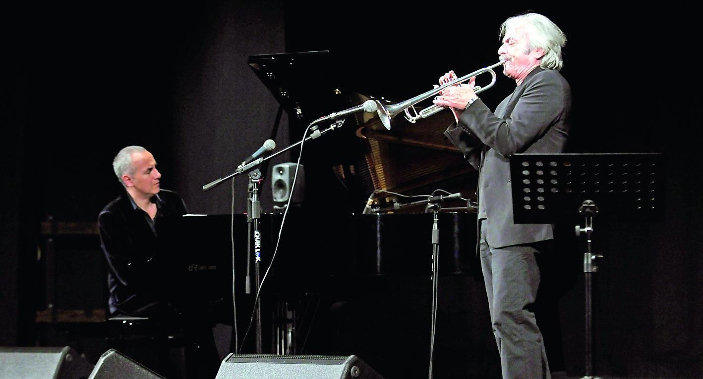 Correggio, Crossroads, il trombettista Enrico Rava con Danilo Rea sul