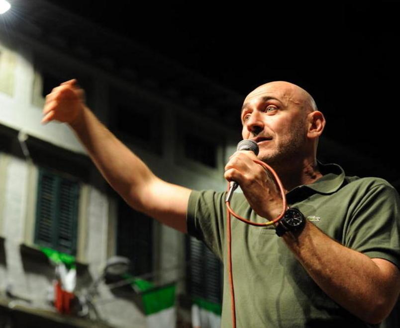 La comicità di Sergio Sgrilli anima “Utopia del Buongusto” Il Tirreno