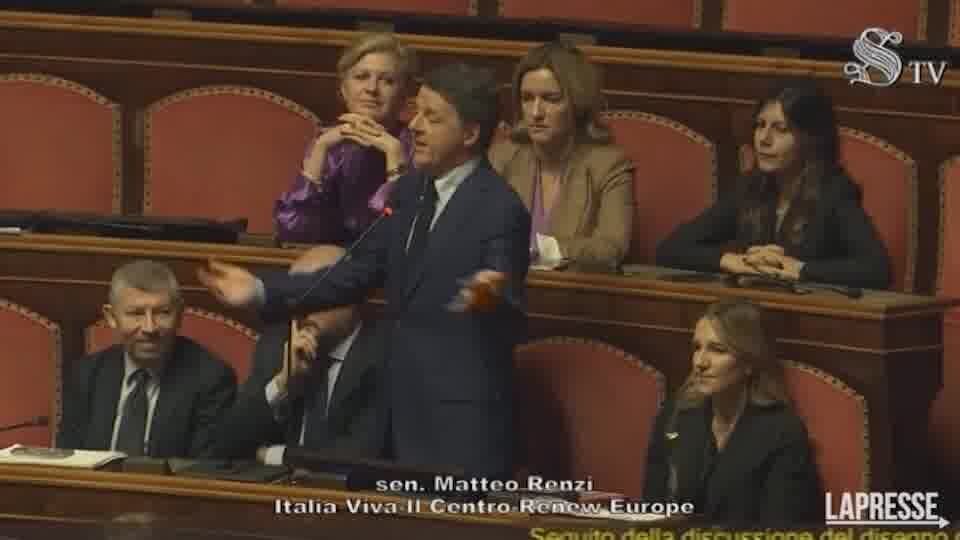 Bagarre in Senato, Renzi: "Interrotto da Gasparri con frasi ingiuriose": cosa è stato detto