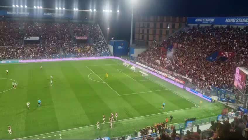 Reggiana-Parma, la gioia dei tifosi dopo il gol di Portanova