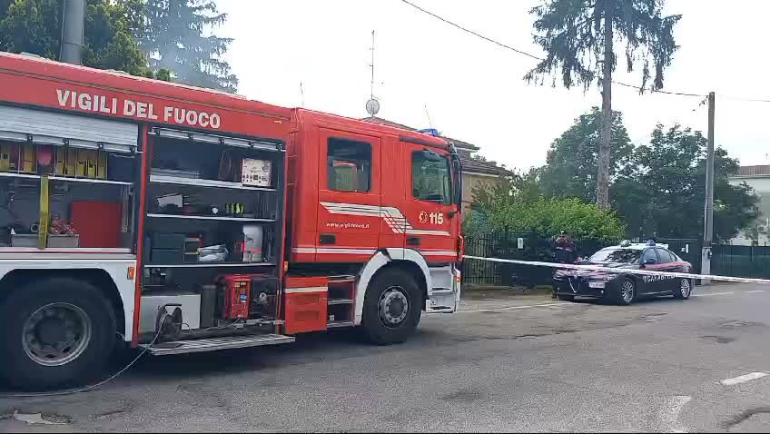 Guastalla, brucia una cucina: cinque persone all'ospedale