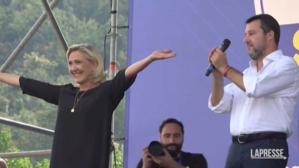 Pontida, Marine Le Pen conquista i militanti della Lega