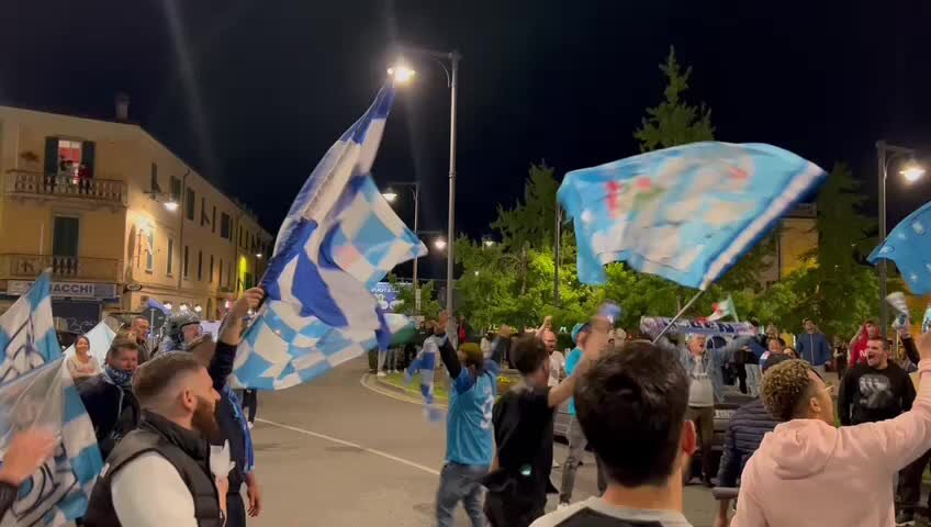 Napoli campione d'Italia: è festa grande anche a Piombino