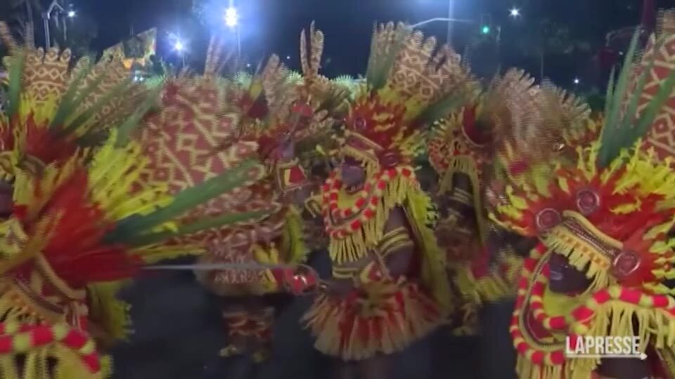 Carnevale di Rio, la sfilata delle migliori scuole di samba