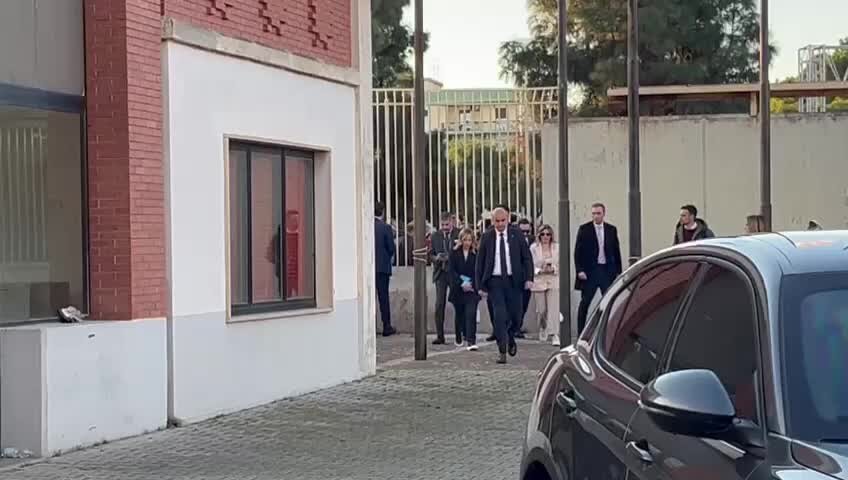 La premier Giorgia Meloni è arrivata a Cagliari per il comizio a sostegno di Paolo Truzzu