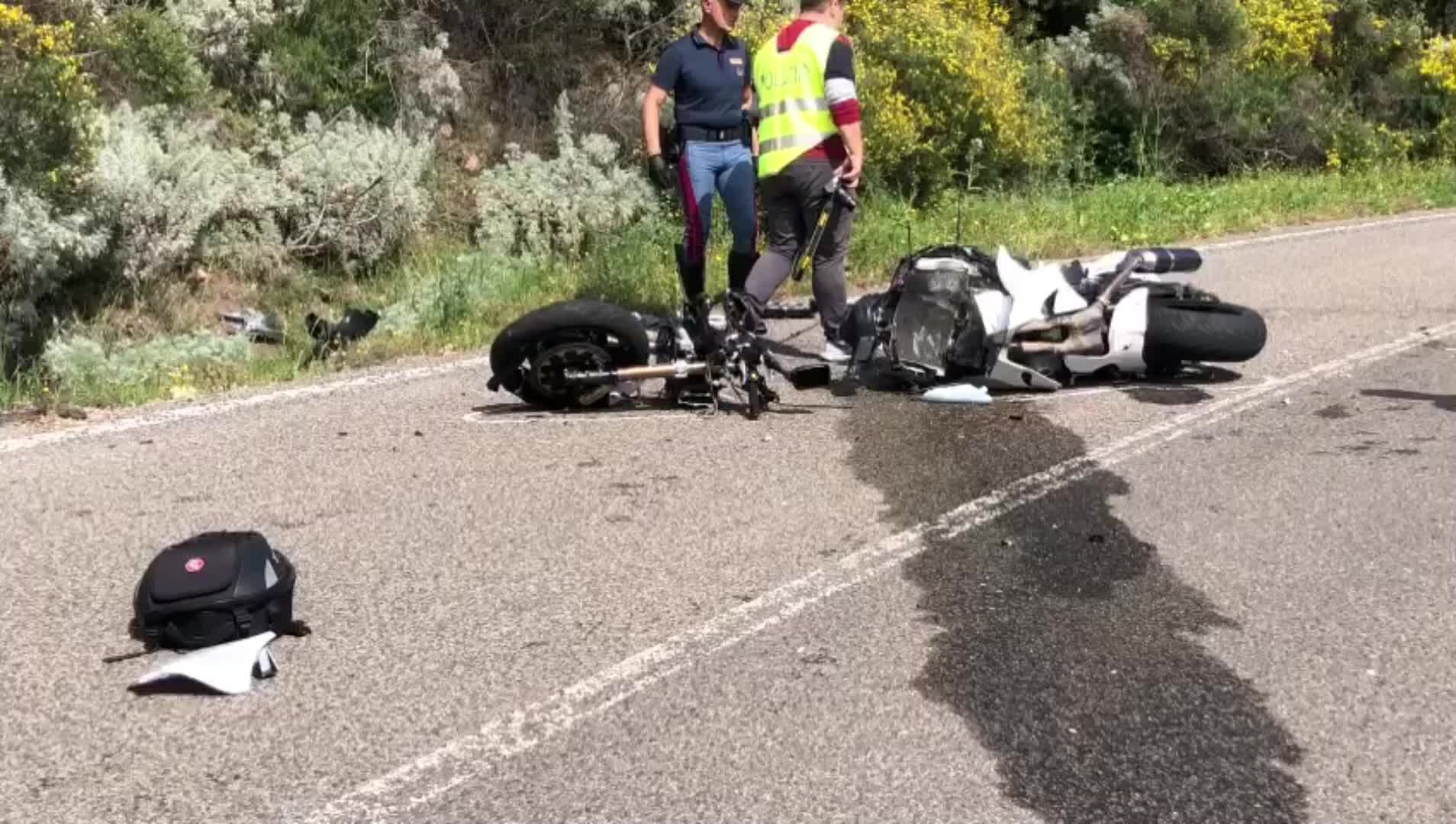 Scontro fra moto sulla Alghero-Bosa, morti due centauri: uno di Macomer di 47 anni e uno di Stintino di 66
