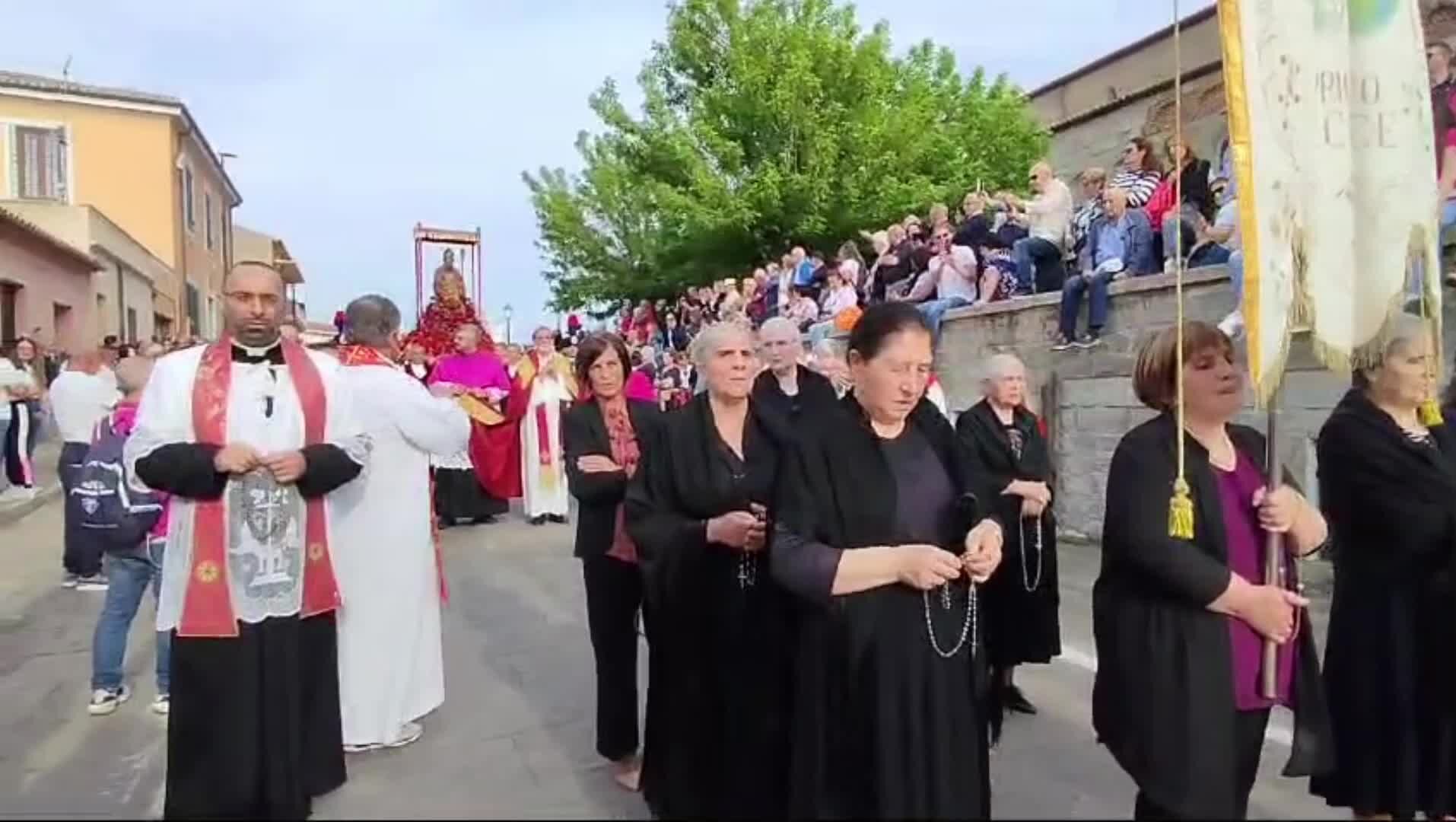Olbia, tra costumi, applausi e sorrisi: tutti i colori della processione di San Simplicio