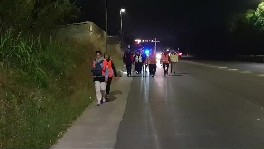 In centinaia a piedi da Sassari a Porto Torres per il tradizionale pellegrinaggio notturno in onore dei Martiri Turritani